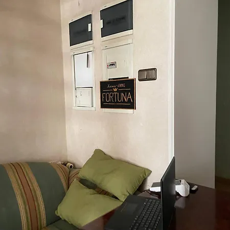 люкс Fortuna Hostel